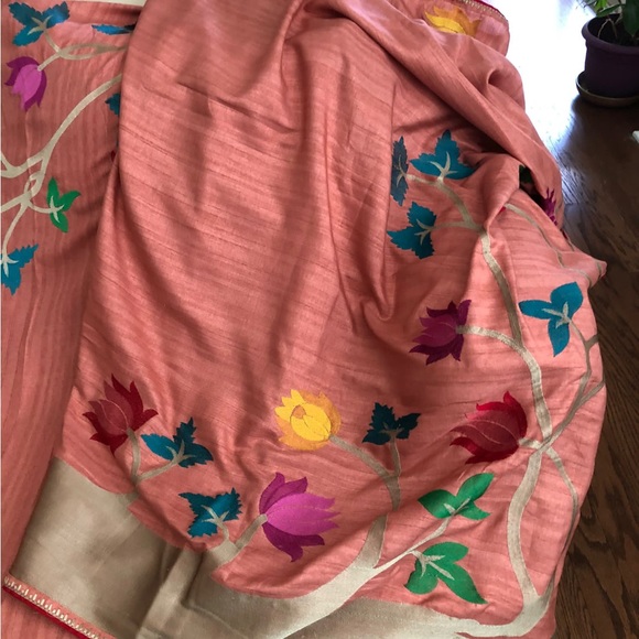 Beautiful tree of life embroidered matka linen saree with running bp - Picture 2 of 9